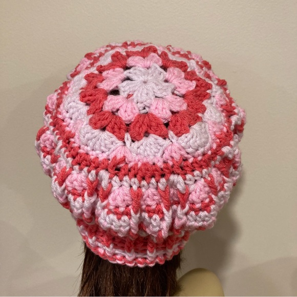 Barbie Pinkalicious hand knit newsboy cap with visor - Picture 4 of 6